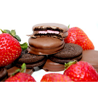 Chocolate Coated Strawberry Oreos