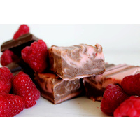 Chocolate and Raspberry 150g Fudge