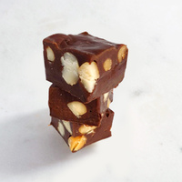 Chocolate Macadamia 130g Nougat